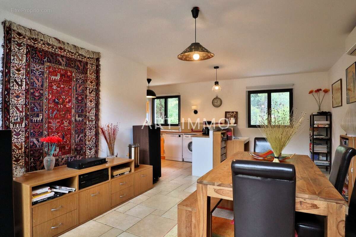 Maison à ROUSSILLON