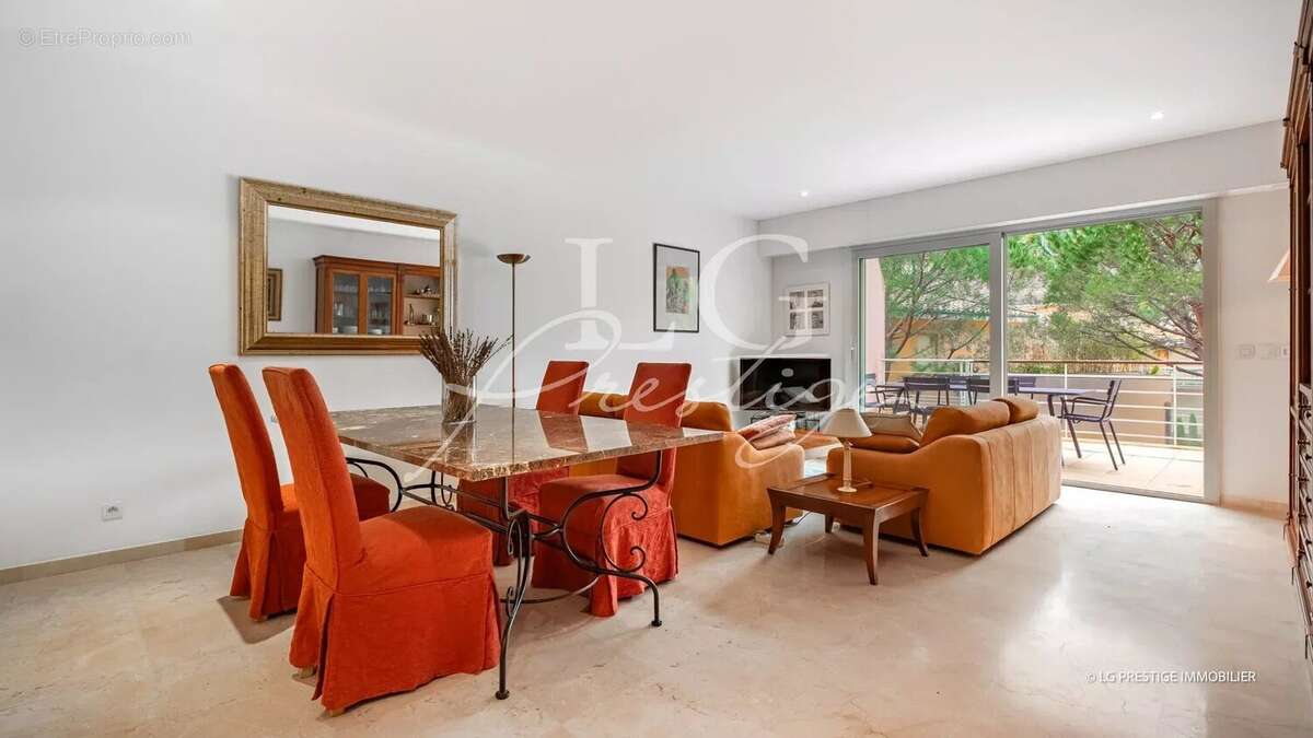 Appartement à THEOULE-SUR-MER