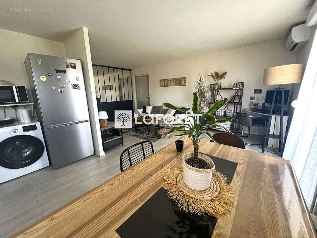 Appartement à LATTES