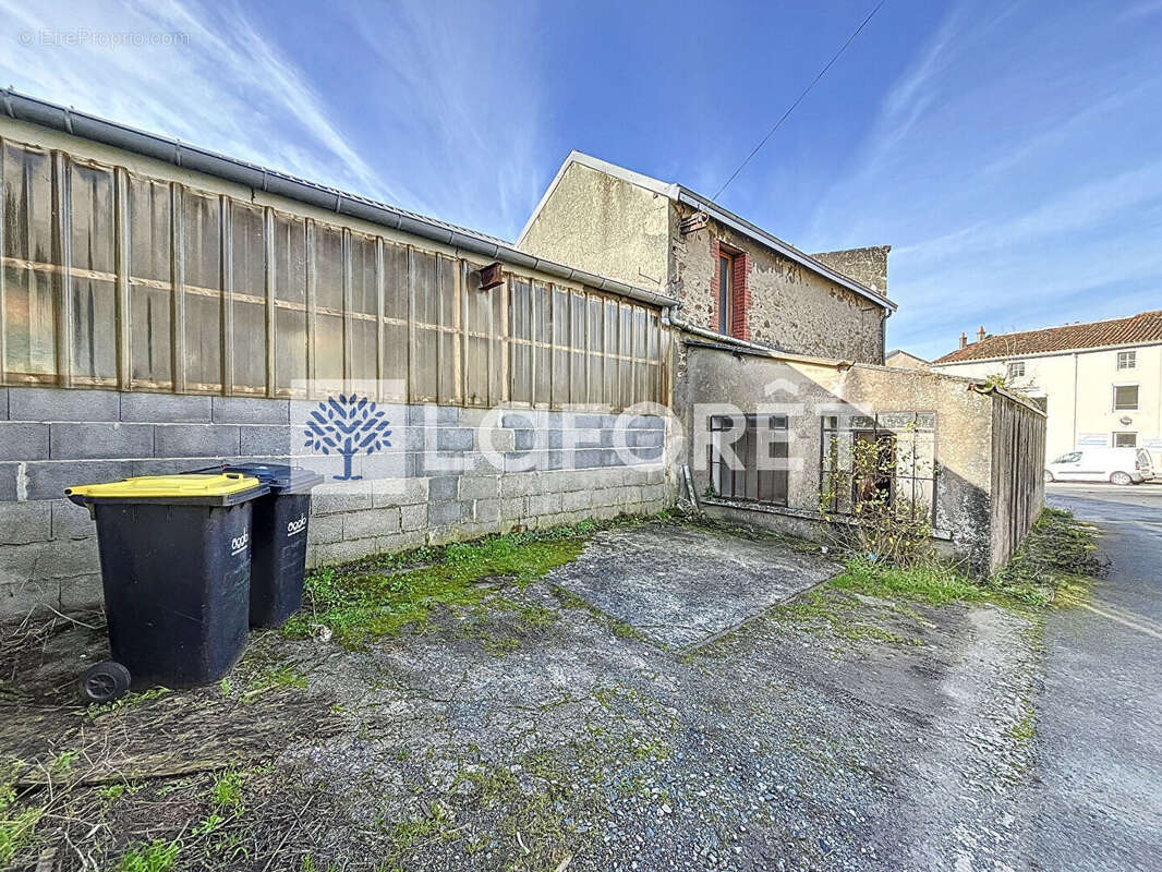 Parking à BRESSUIRE