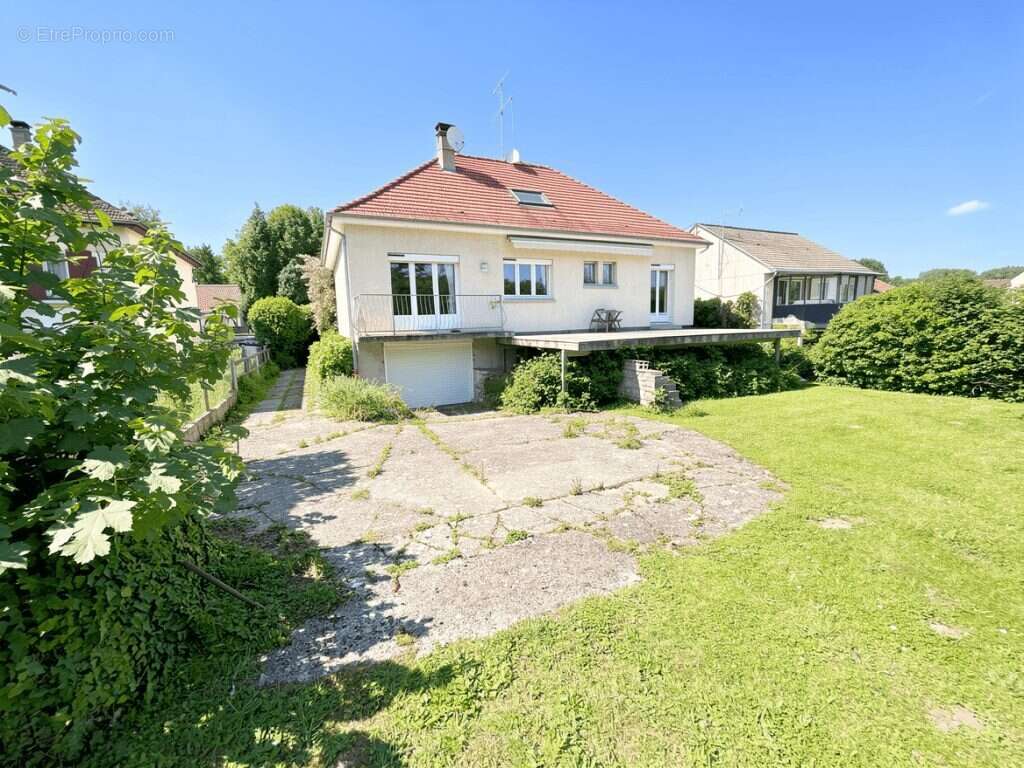 Maison à BREUIL-LE-VERT