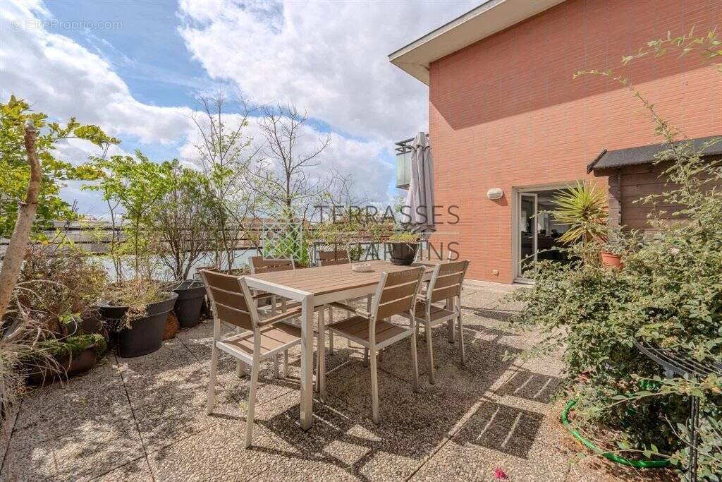 Appartement à ASNIERES-SUR-SEINE