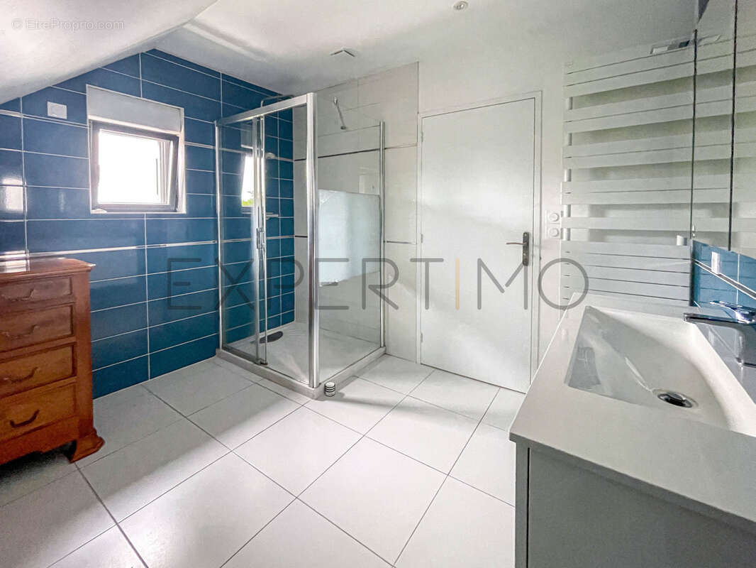maison de 2019, 4 chambres de 141 m2 avec un garage. - photo 10
