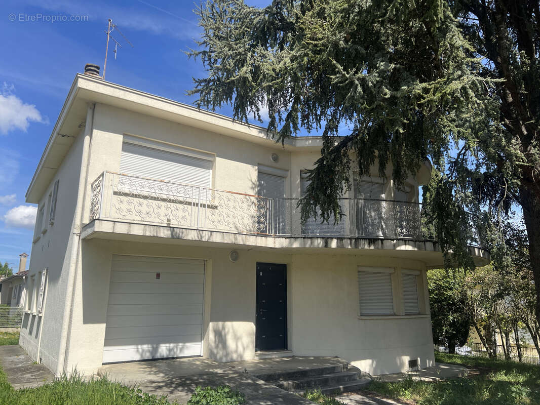 Maison à RAMONVILLE-SAINT-AGNE