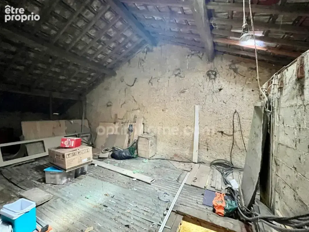 Maison familiale : 5 chambres, près de 80 m² de pièce de vie, une terrasse de 60 m² et un jardin de plus de 975 m² à Moulins-Sai - photo 20