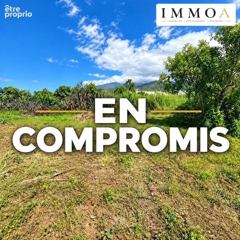 Terrain à LE TAMPON