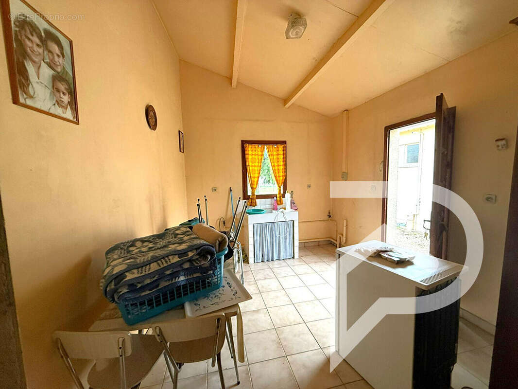 Maison à ESTREES-SAINT-DENIS