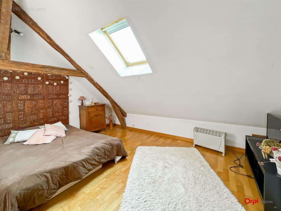 Maison à TREILLES-EN-GATINAIS