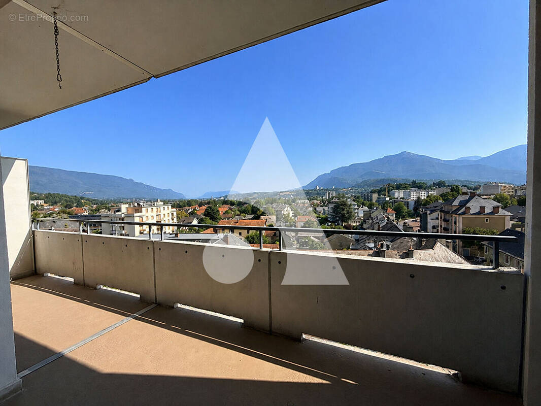 Appartement à COGNIN
