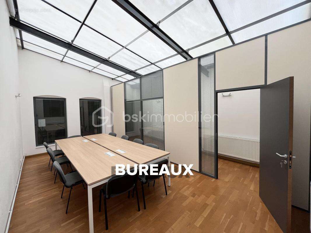 Douai hypercentre, immeuble mixte de 646 m2 (4 niveaux + caves) comprenant un local commercial, des bureaux et une surface habit - photo 10