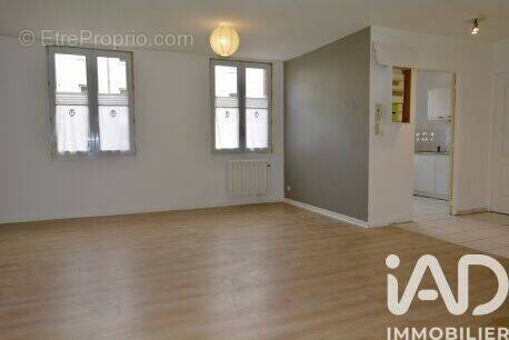 Photo 1 - Appartement à COMPIEGNE