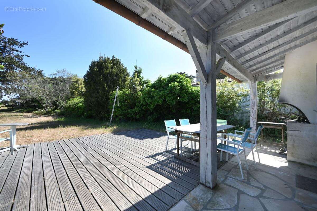Maison à LES PORTES-EN-RE