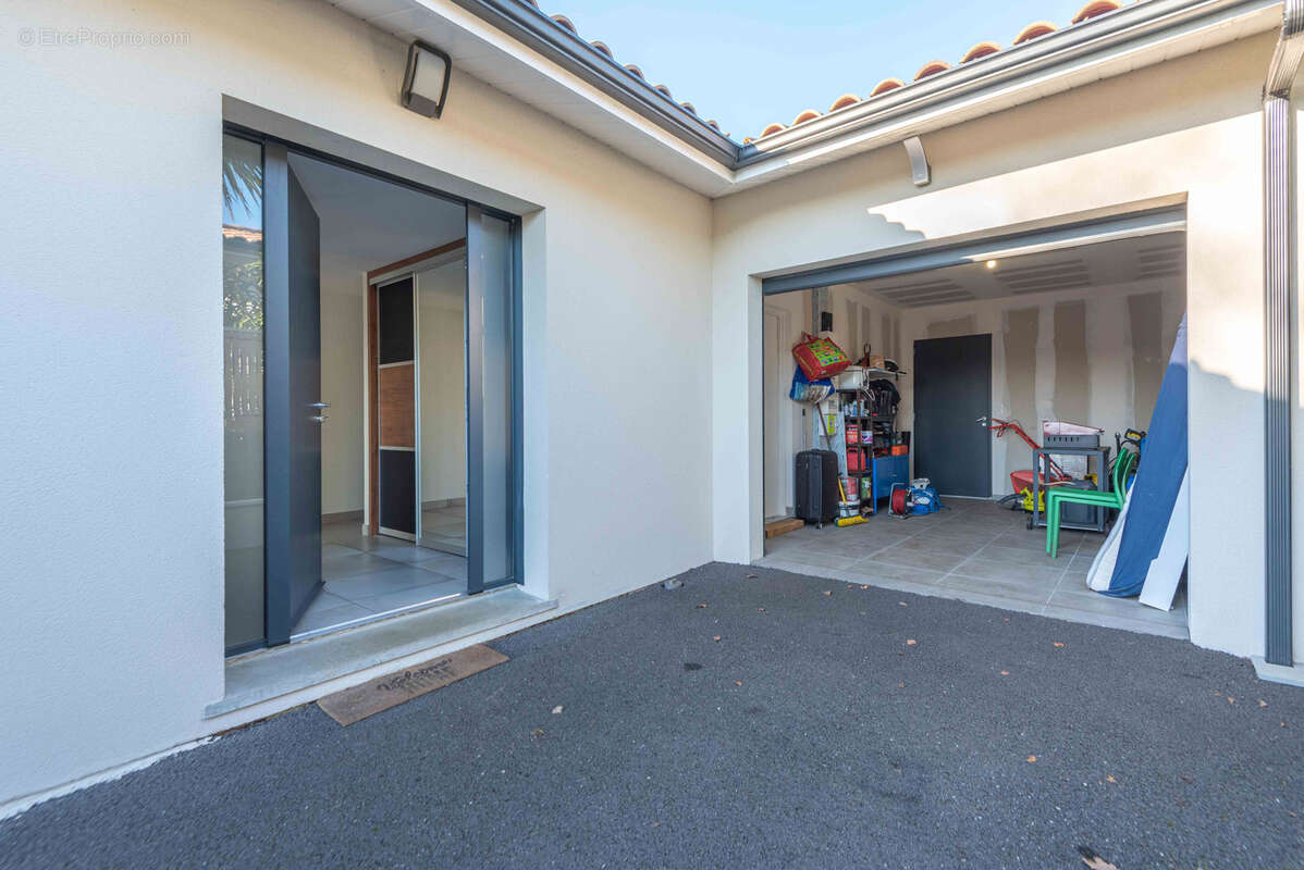 Maison à CARIGNAN-DE-BORDEAUX