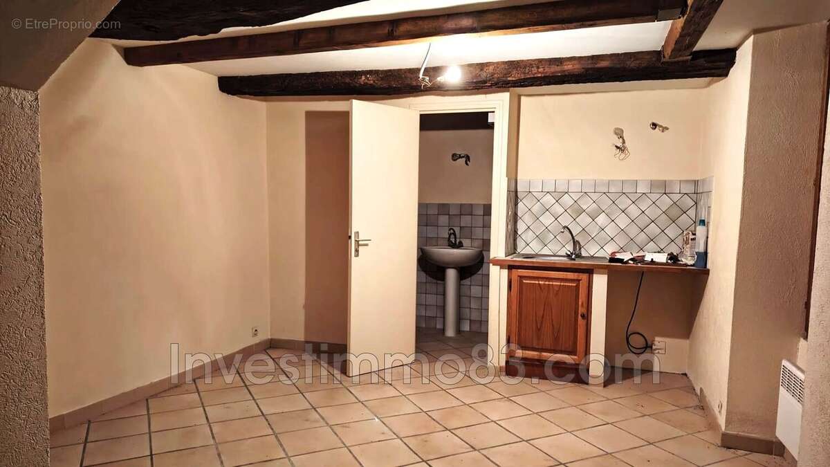 Appartement à CUERS