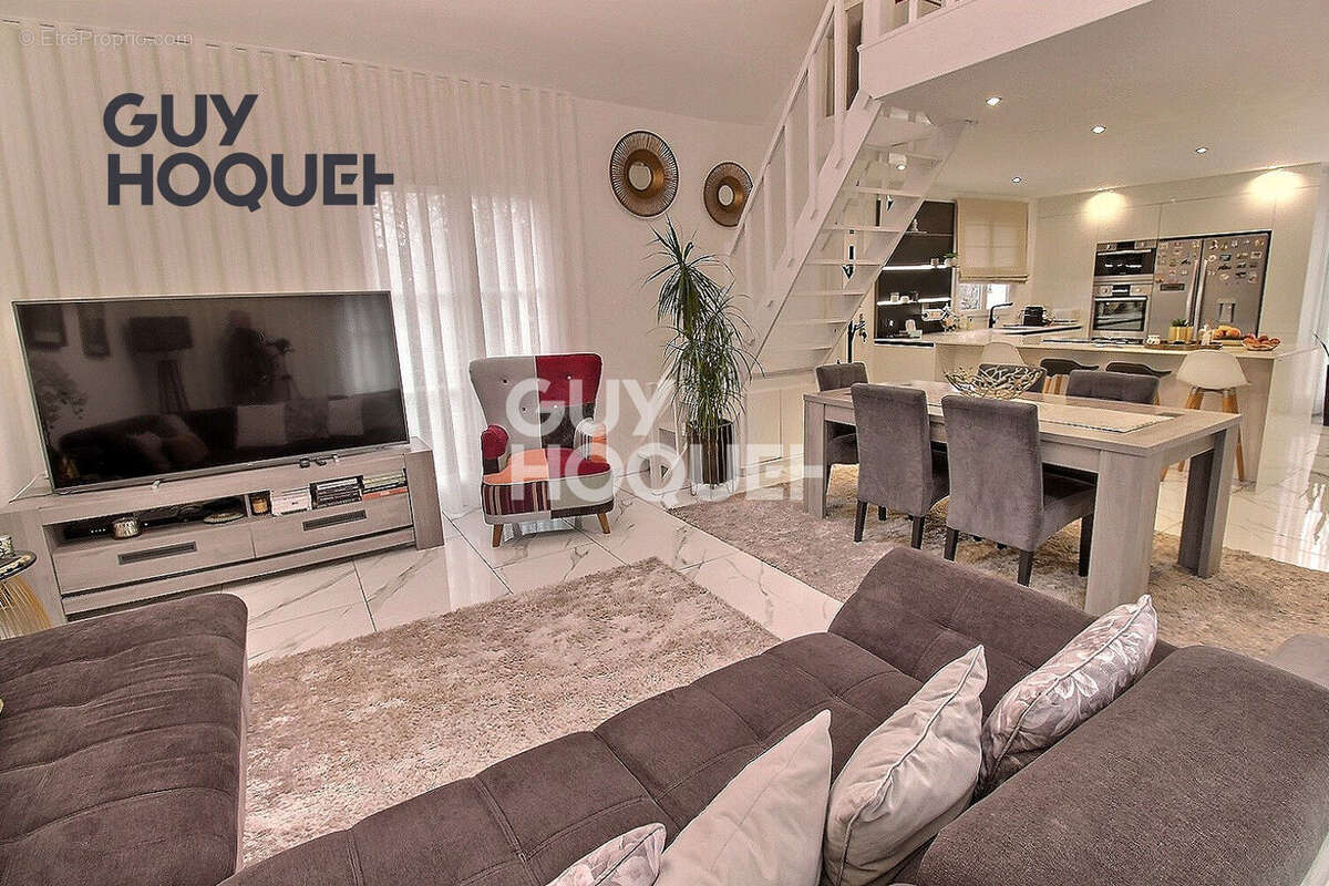 Maison à LIMEIL-BREVANNES