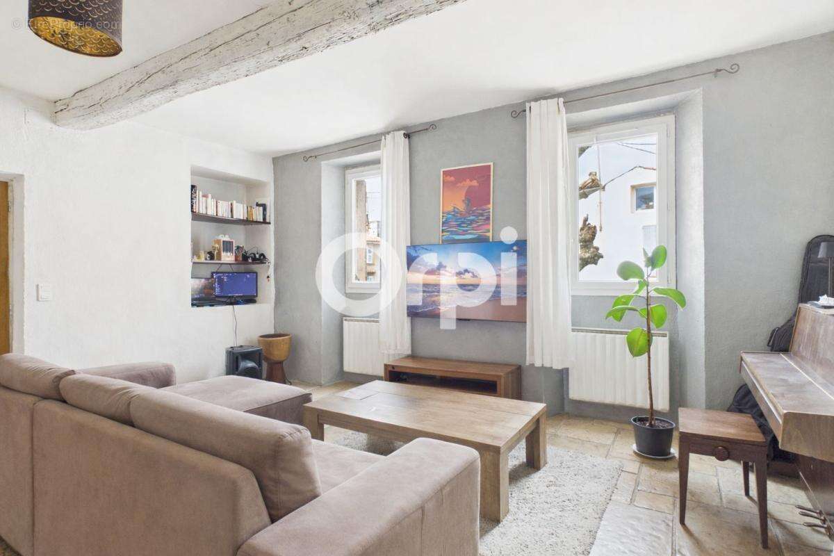 Appartement à SAINT-PAUL-EN-FORET