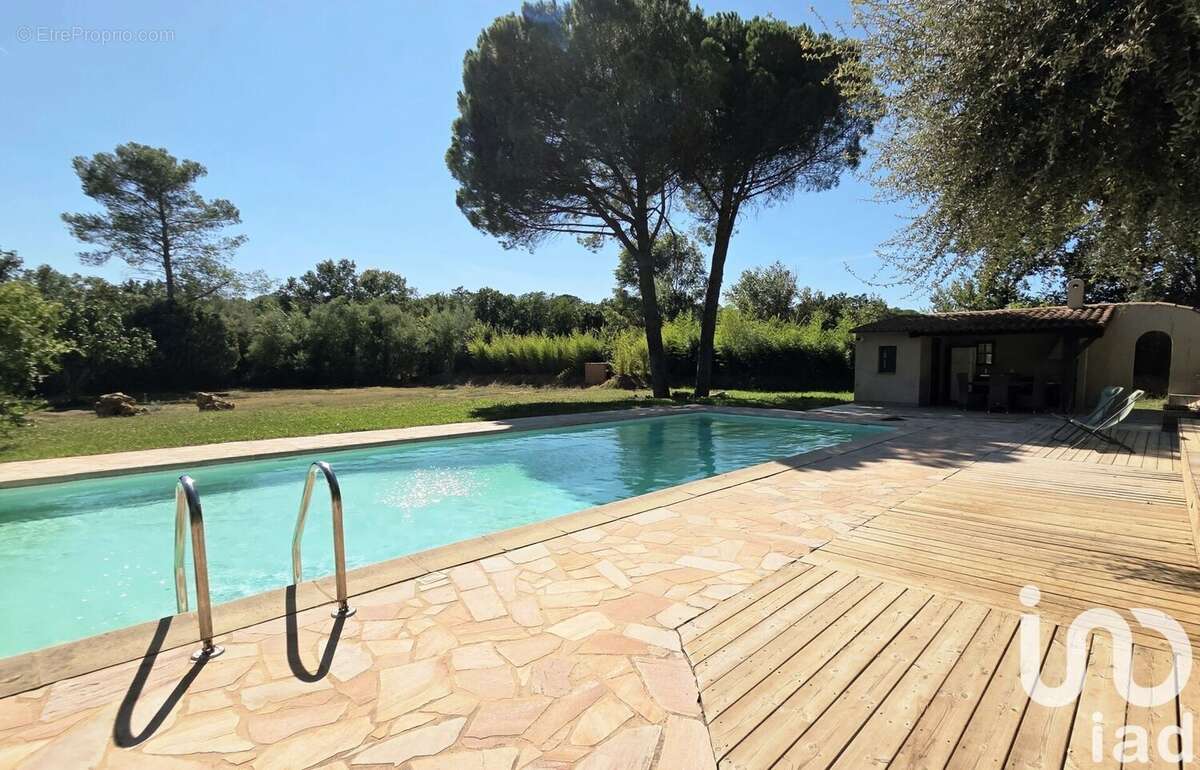 Photo 4 - Maison à ROQUEBRUNE-SUR-ARGENS