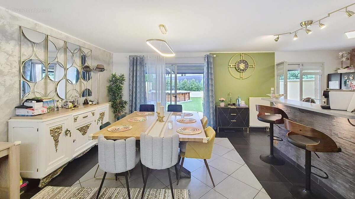 Photo 4 - Maison à SAINT-ETIENNE