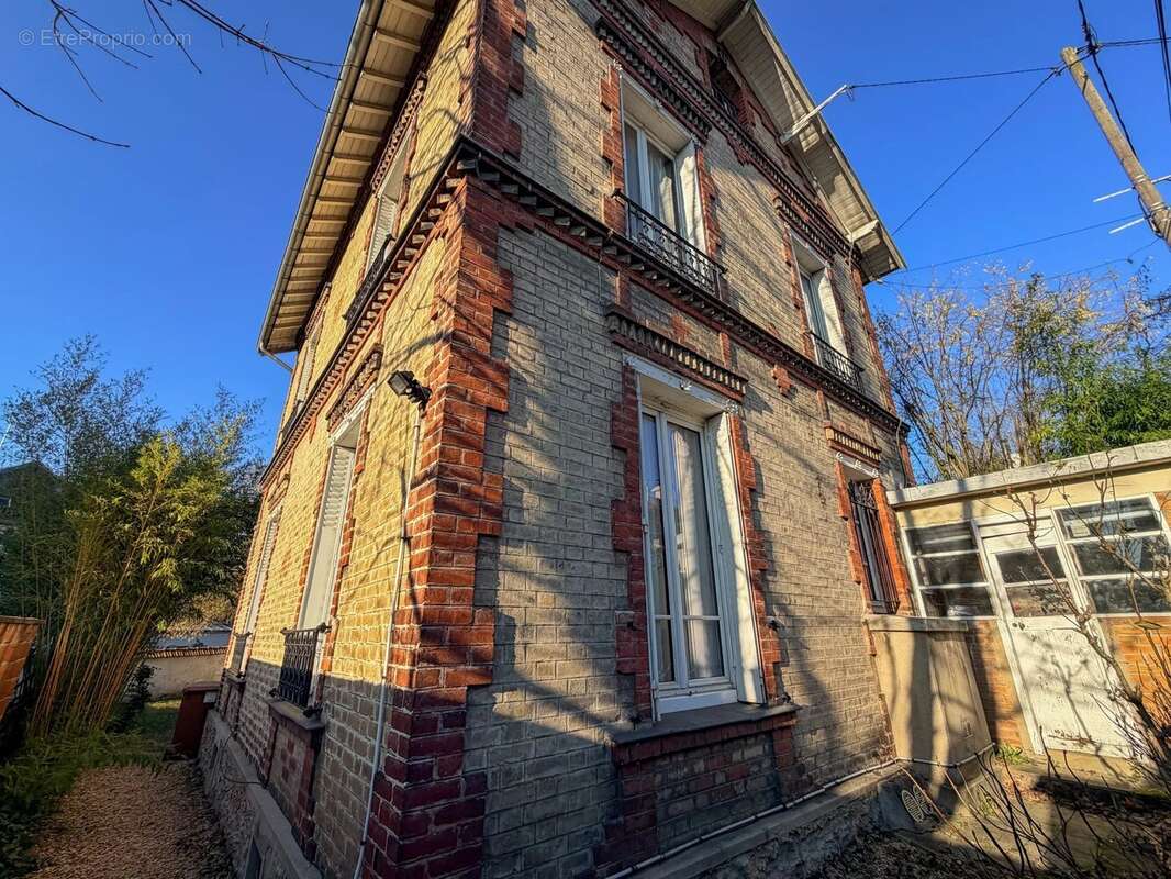 Maison à LE RAINCY