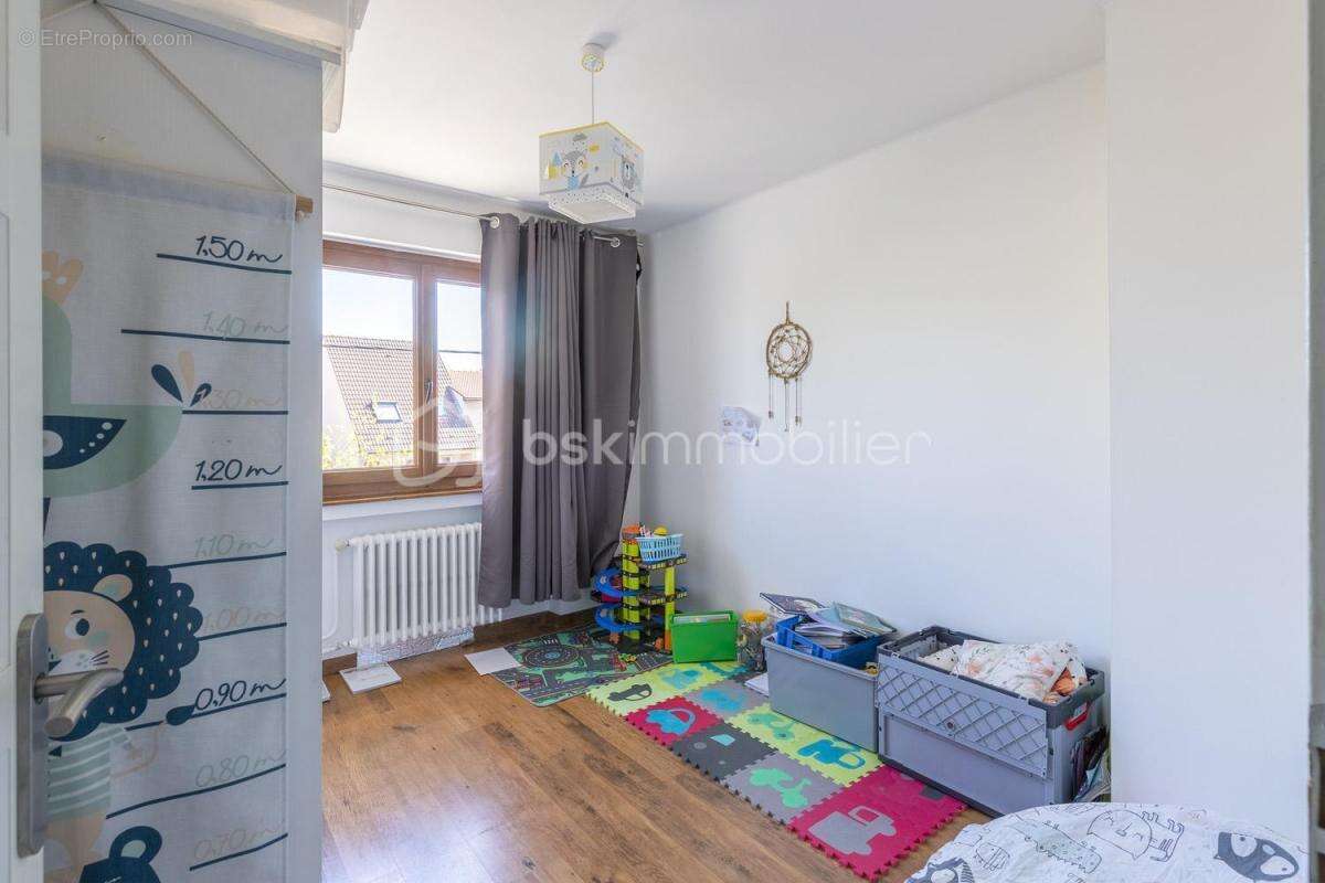 Maison à ARS-SUR-MOSELLE