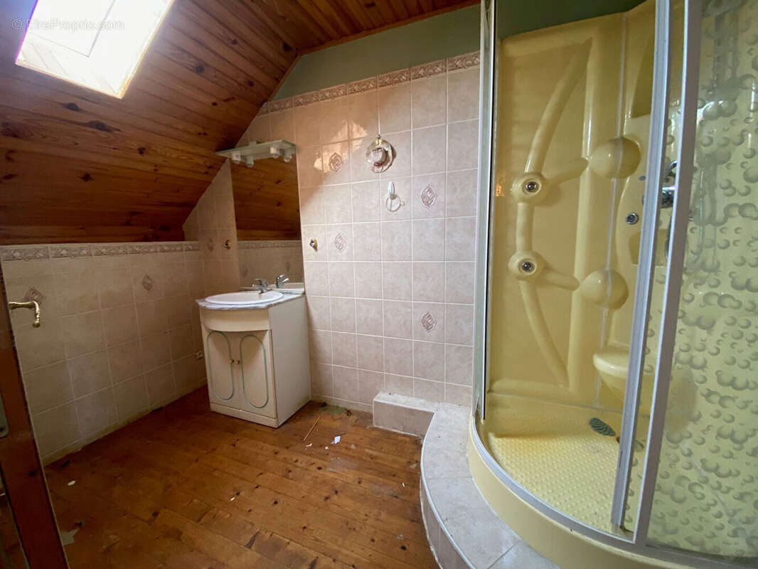 Maison à VEZIN-LE-COQUET