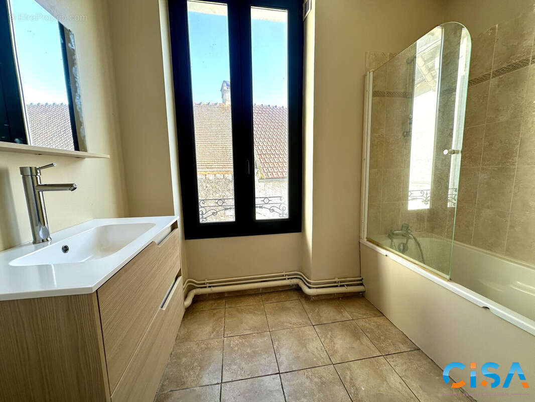 Appartement à PIERRELAYE