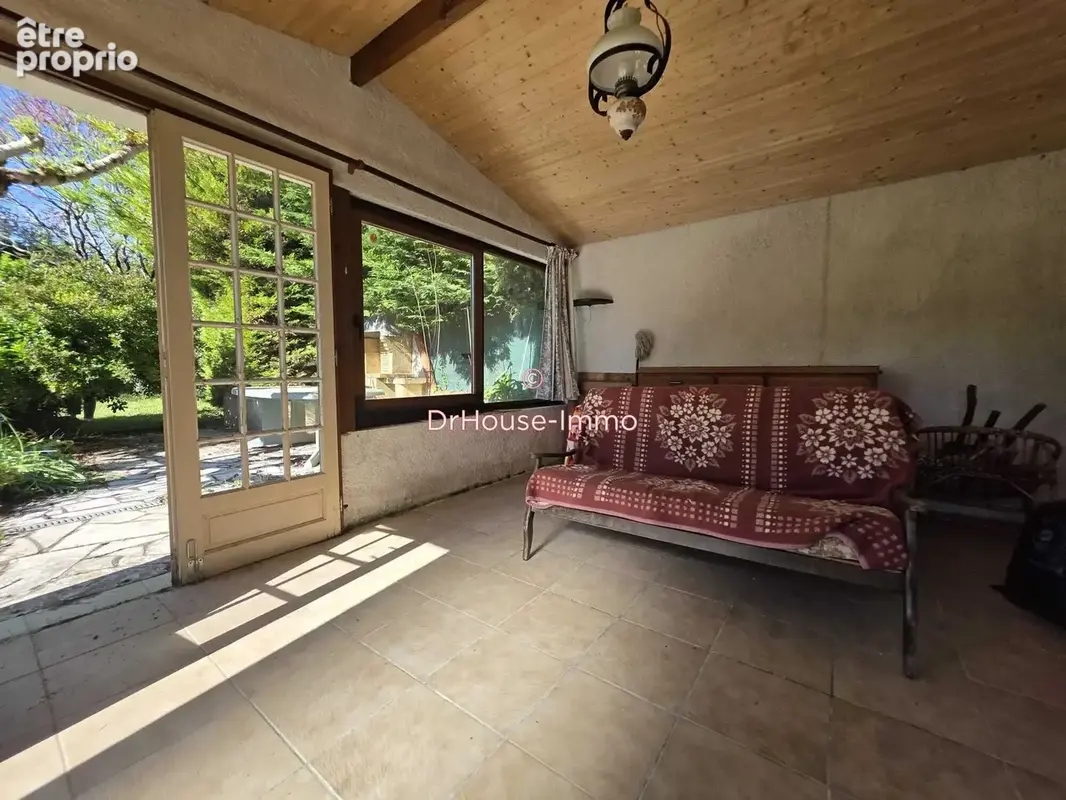 Maison 6 pièces 137 m² à vendre à La Greve-Sur-Mignon (17170) - photo 4