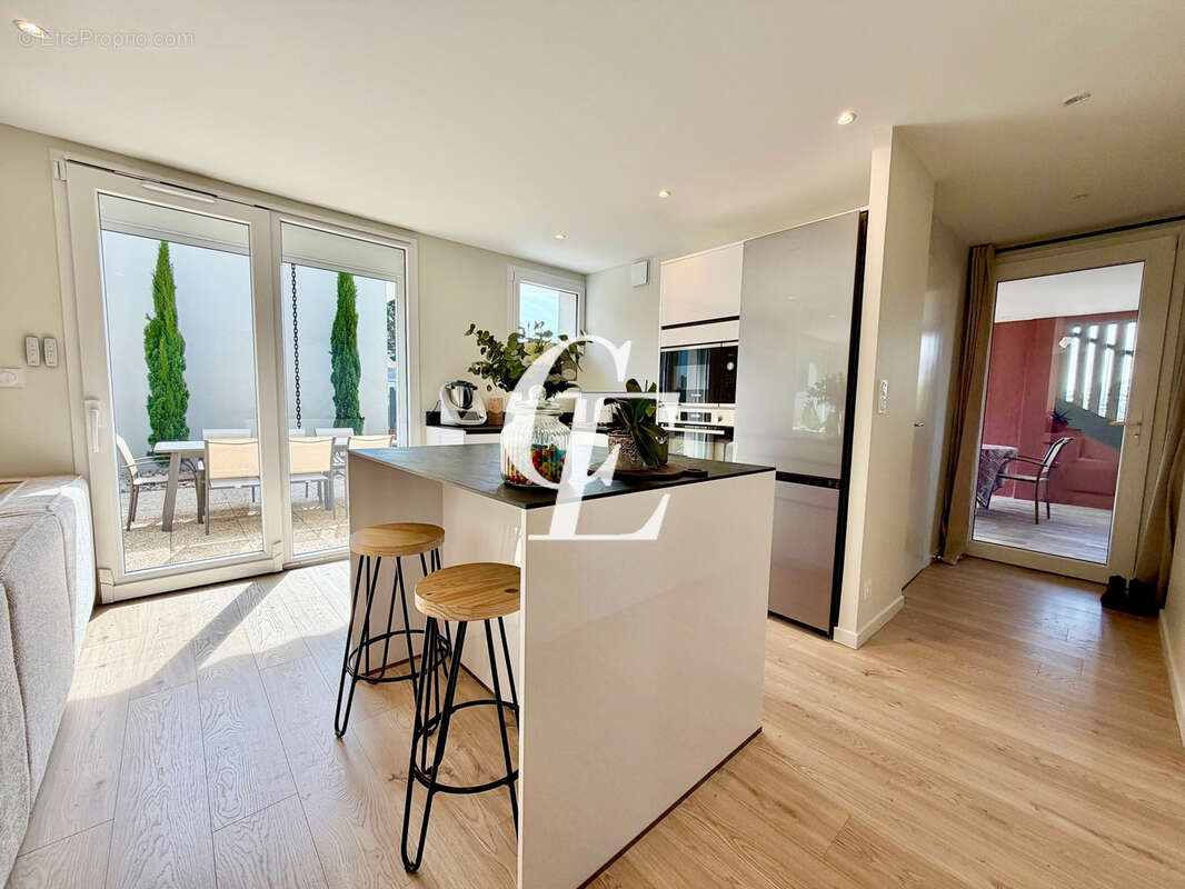 Appartement à SAINT-JUST-SAINT-RAMBERT