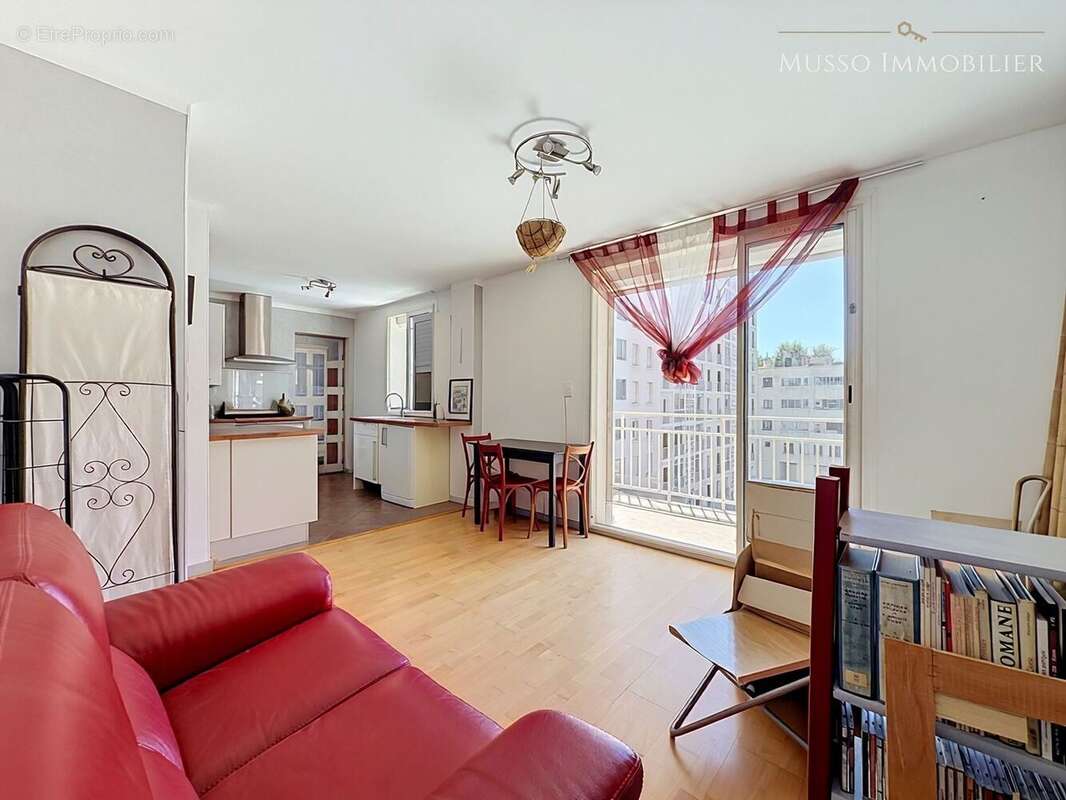 Appartement 54 m² à Marseille-7e  - photo 2