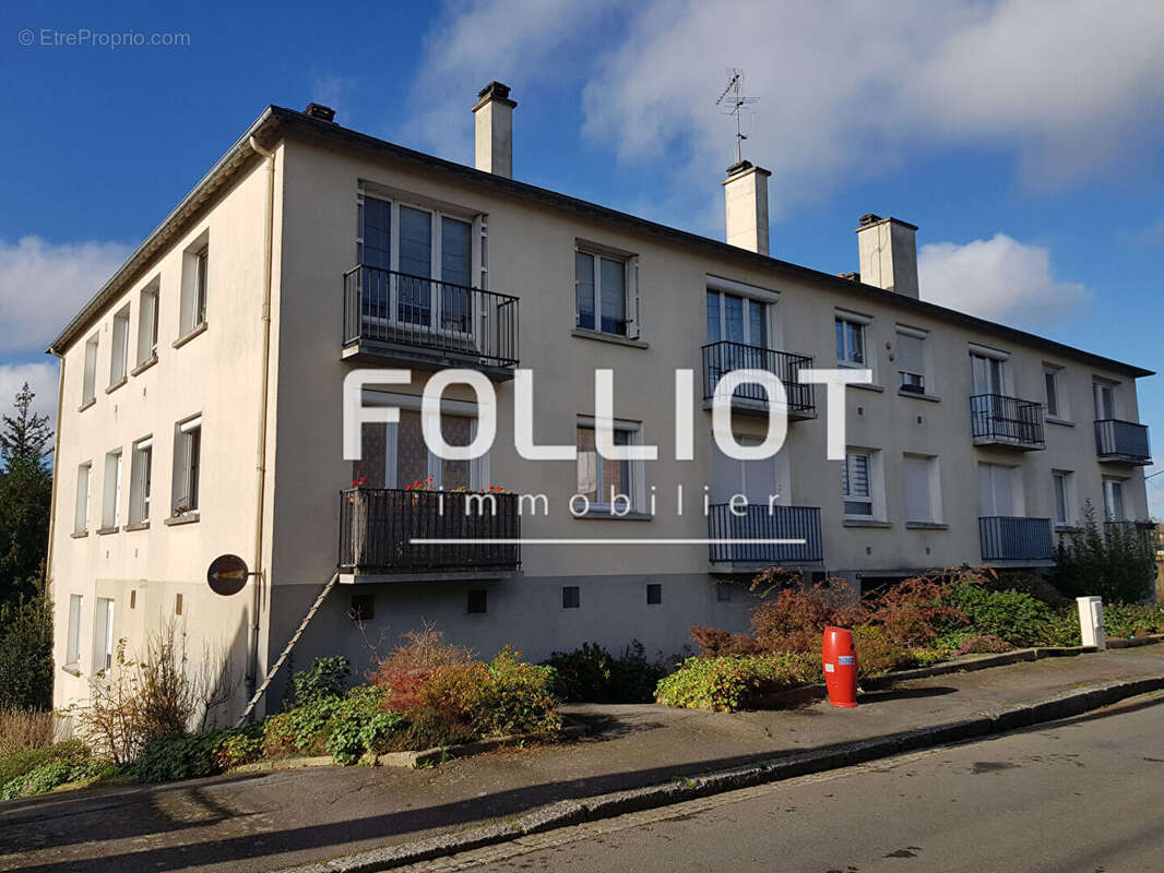 Appartement à FOUGERES
