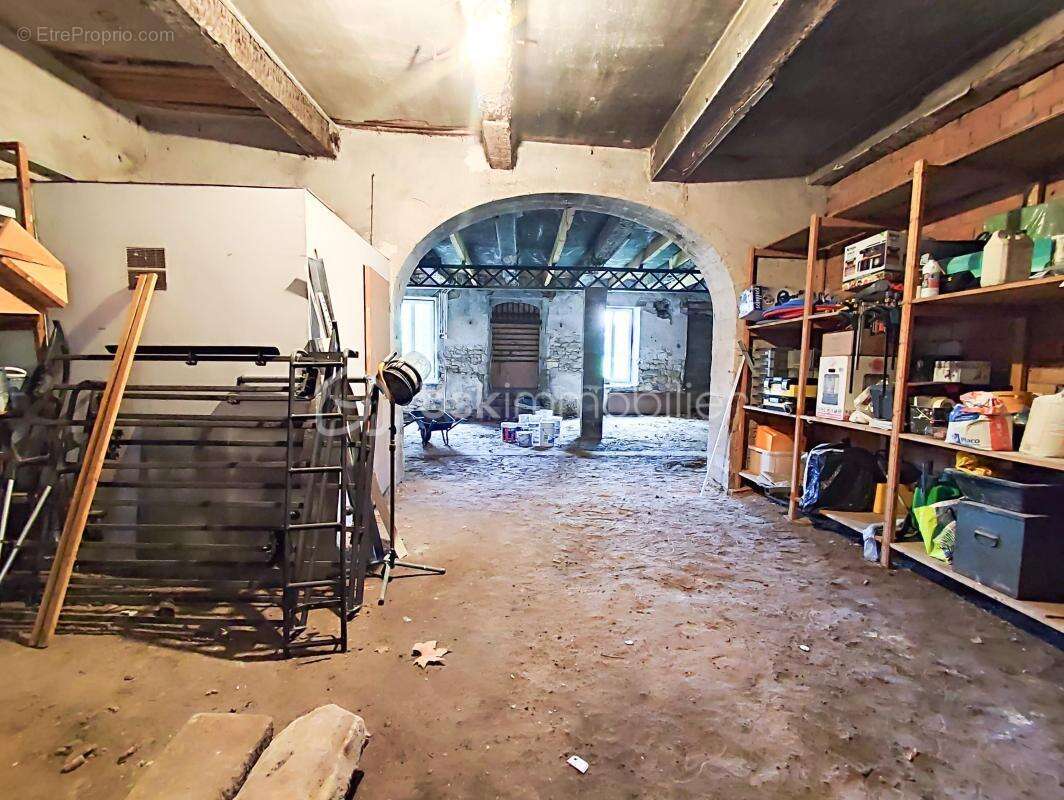 Parking à BEDARIEUX