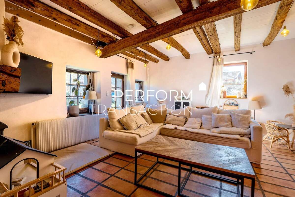 COUP DE CŒUR : Maison en pierre d'environ 170 m² - photo 6