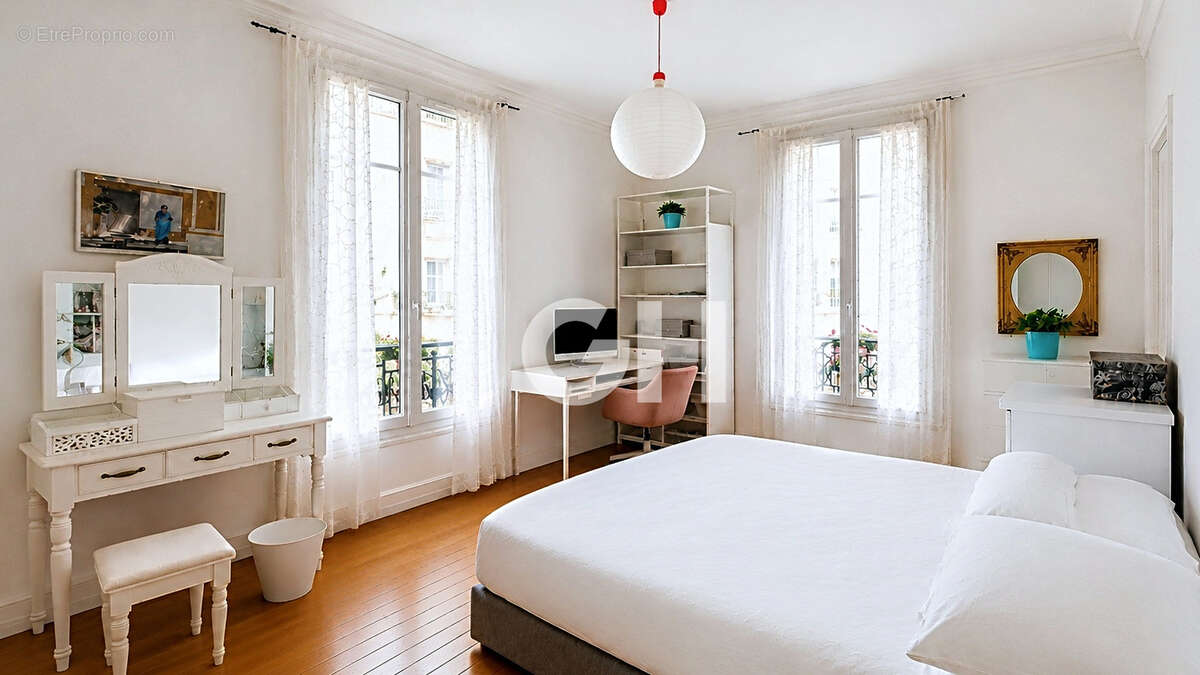Appartement à PARIS-11E