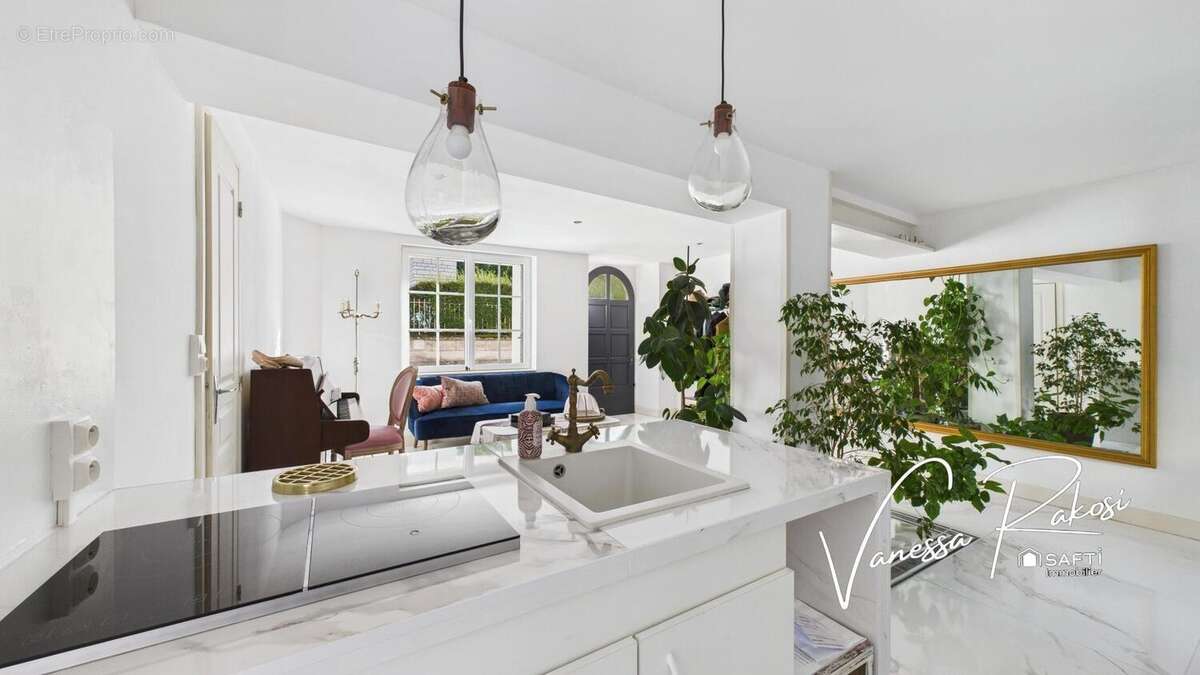 Maison 104 m² à Saint-Jean-D'angely  - photo 3