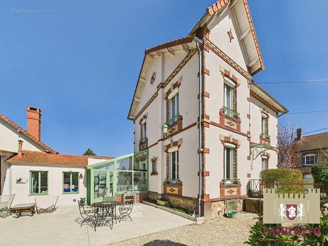 Maison à NOGENT-LE-ROI