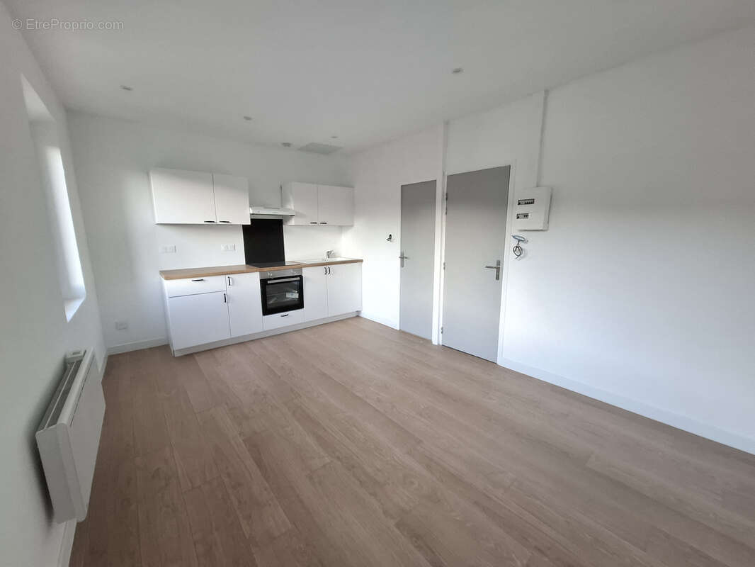 Appartement à ROQUEVAIRE