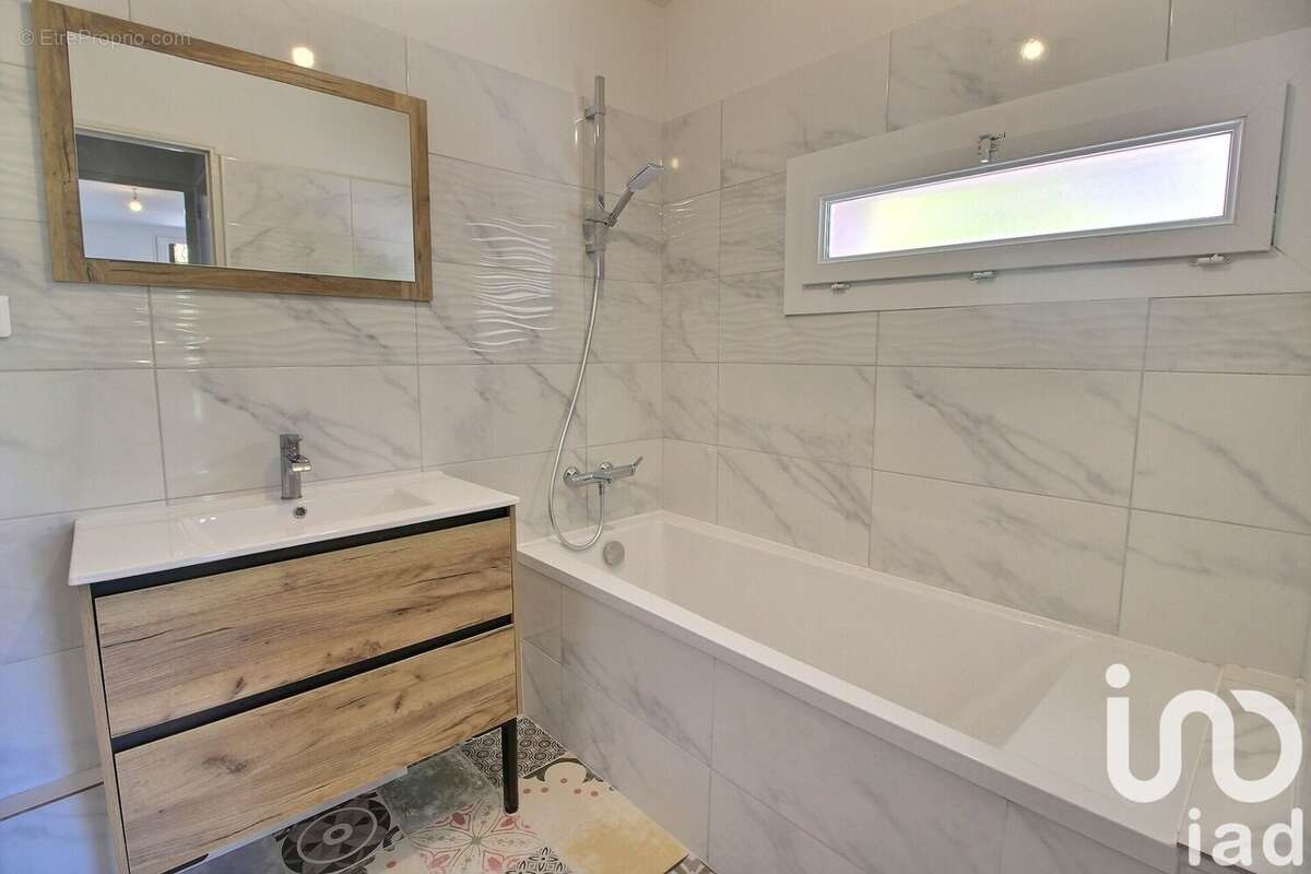 Photo 6 - Appartement à MARSEILLE-12E