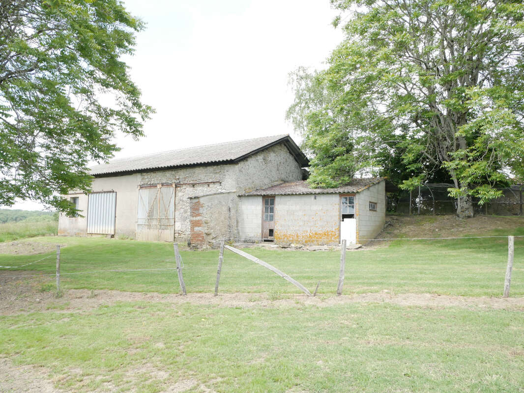 Propriété composée de plusieurs maisons - photo 19