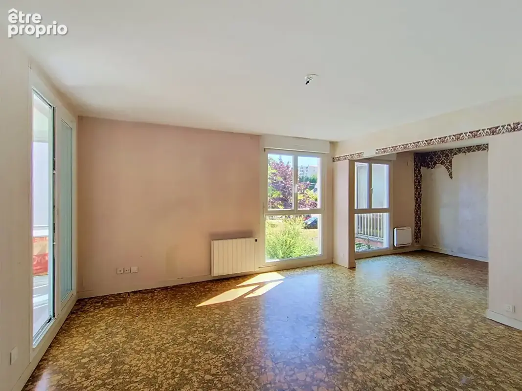 Appartement T4  - Secteur  Phare de l 'Europe - photo 3