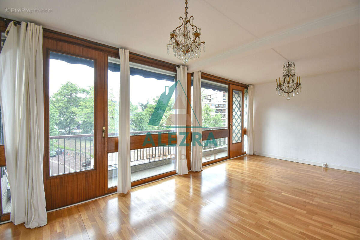 Appartement à LA CELLE-SAINT-CLOUD
