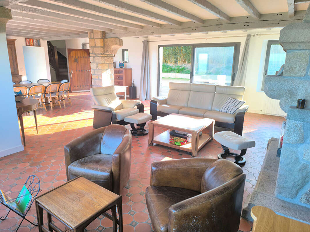 Maison à LOCQUIREC