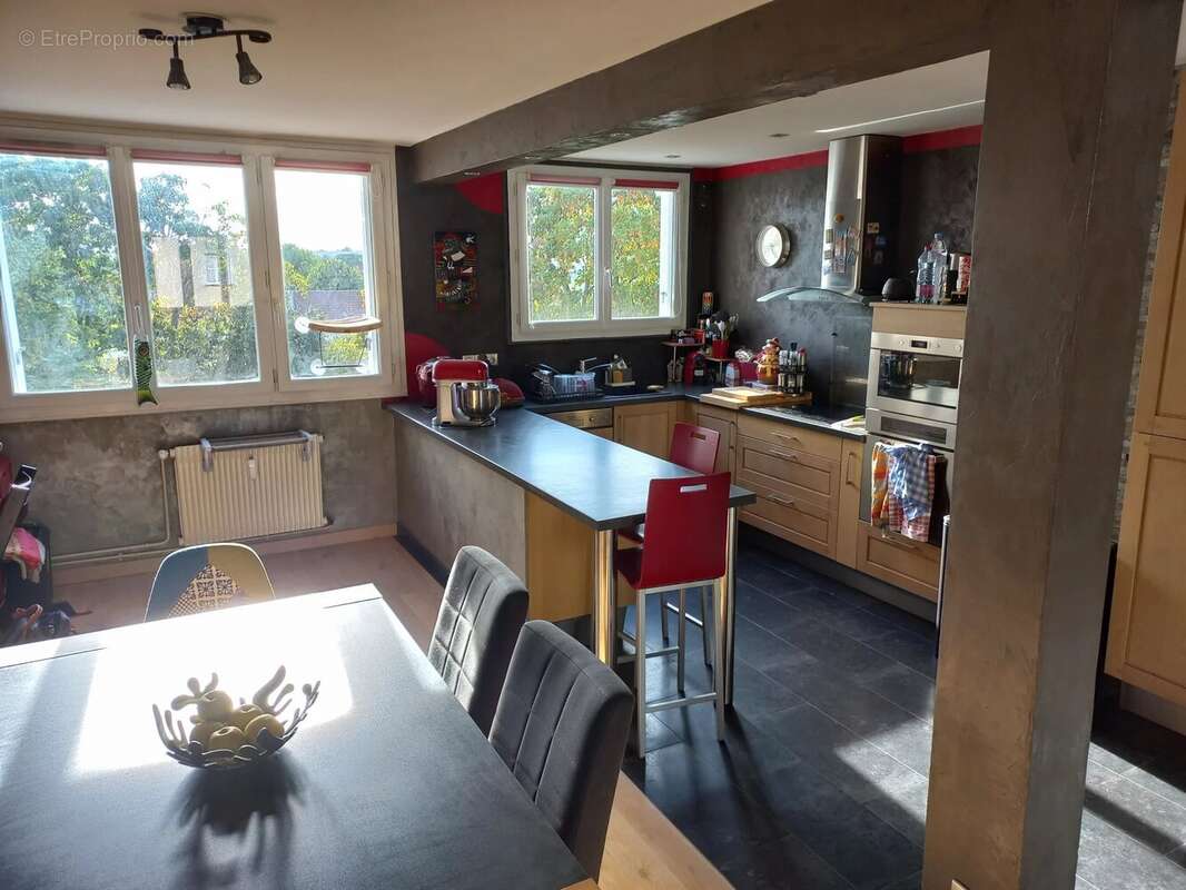 Appartement à HOUILLES