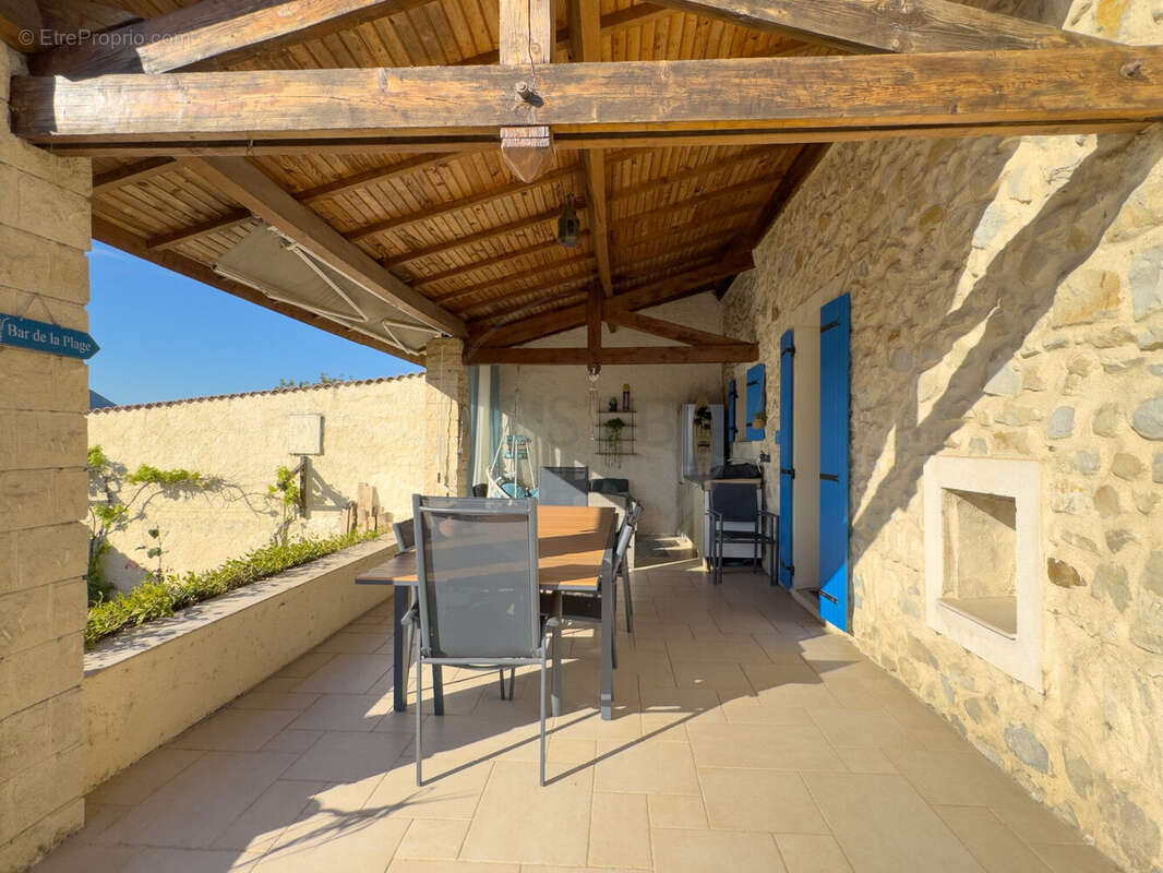 Maison à LA COUCOURDE