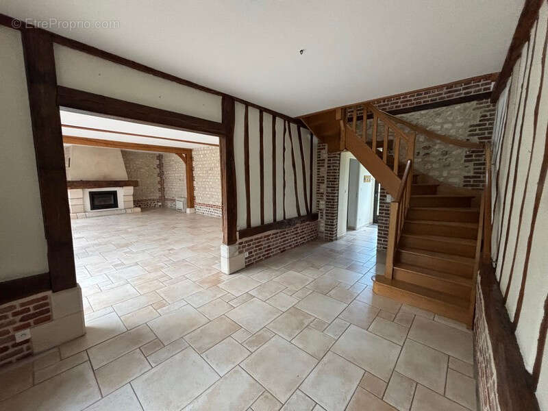 Maison à SAINT-MARTIN-DE-BOSCHERVILLE