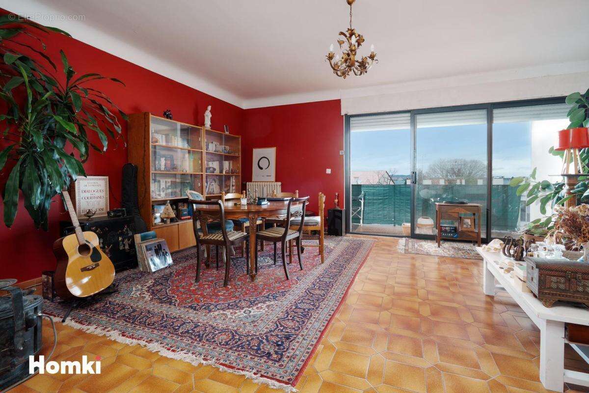 Vaste appartement 4 piècesT5 de 100 m2 à Sète 34200 - photo 4
