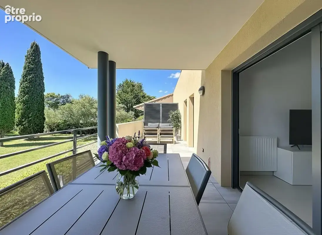 Appartement à MOUGINS