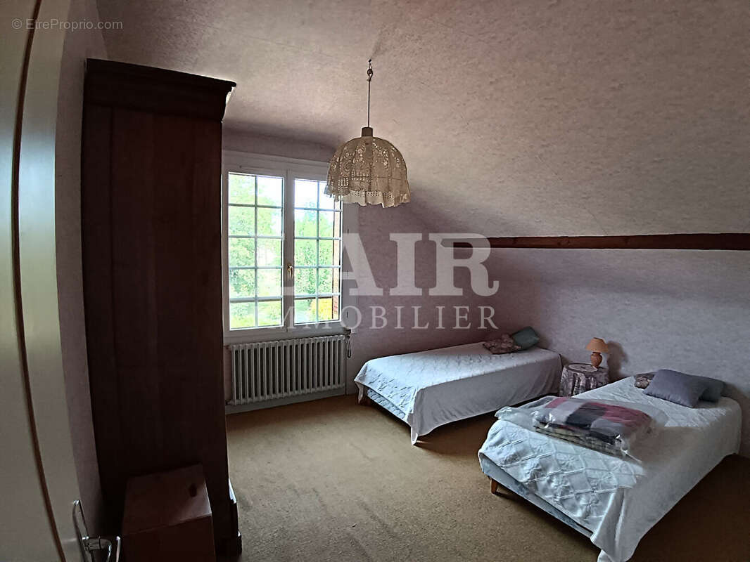 Maison familiale au Mêle-sur-Sarthe - ref.L15433 - photo 8