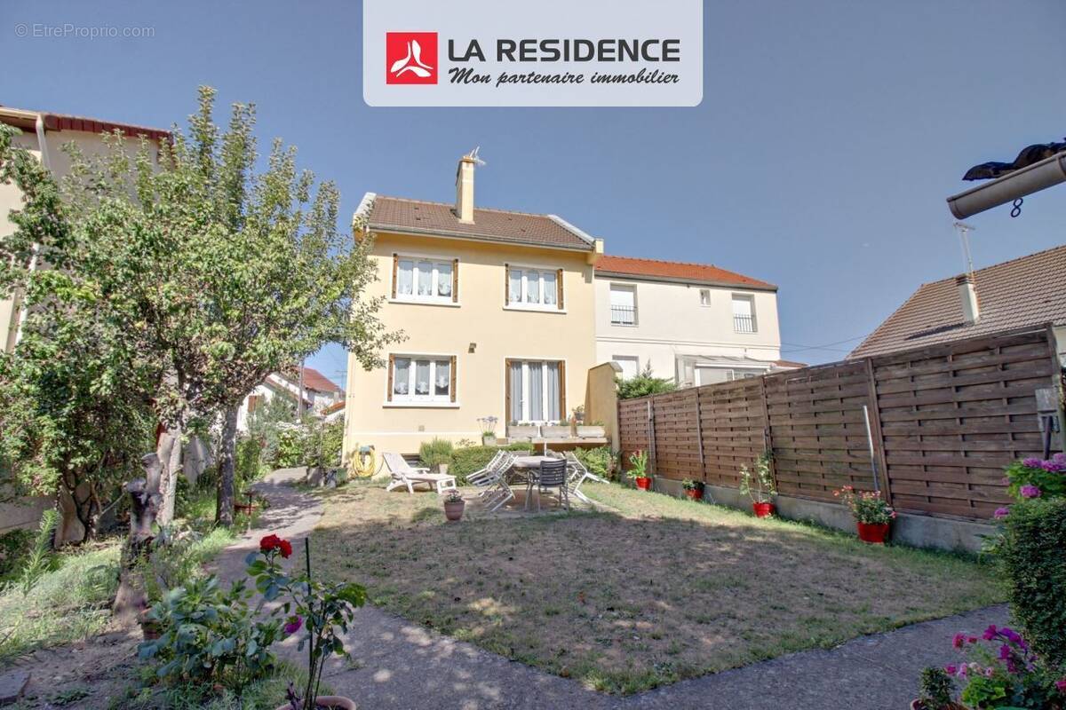 Maison à CONFLANS-SAINTE-HONORINE