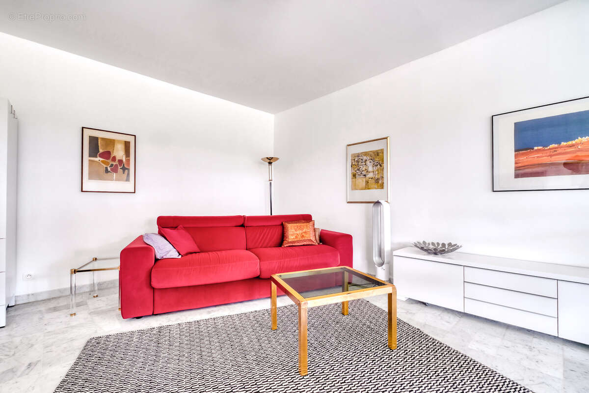 Appartement à MANDELIEU-LA-NAPOULE