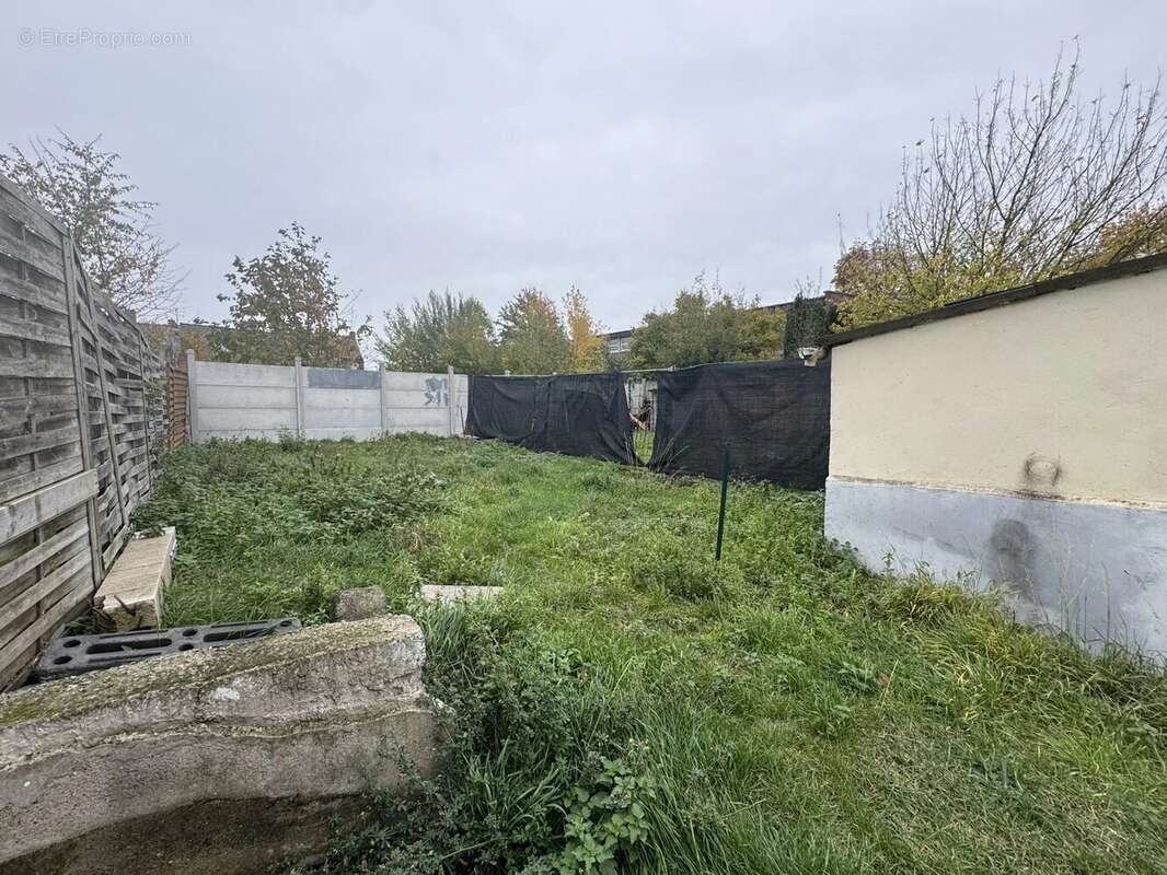 Appartement à DOUCHY-LES-MINES